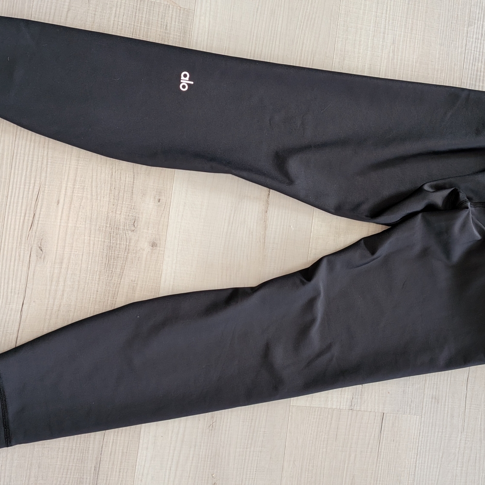 Alo Black Leggings